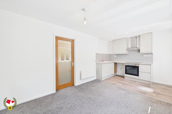 1 Bedroom Flat To Rent In Alders Green, Longlevens, Gloucester, GL2