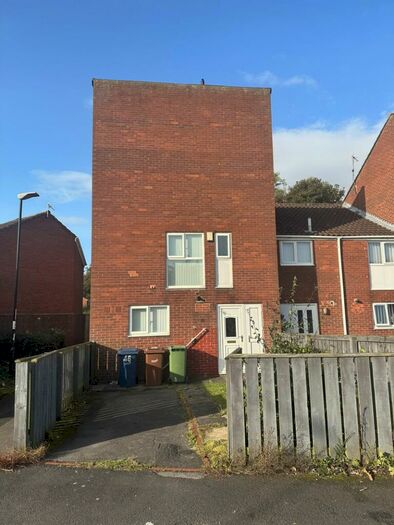 3 Bedroom Terraced House To Rent In Stanhope, Washington, NE38