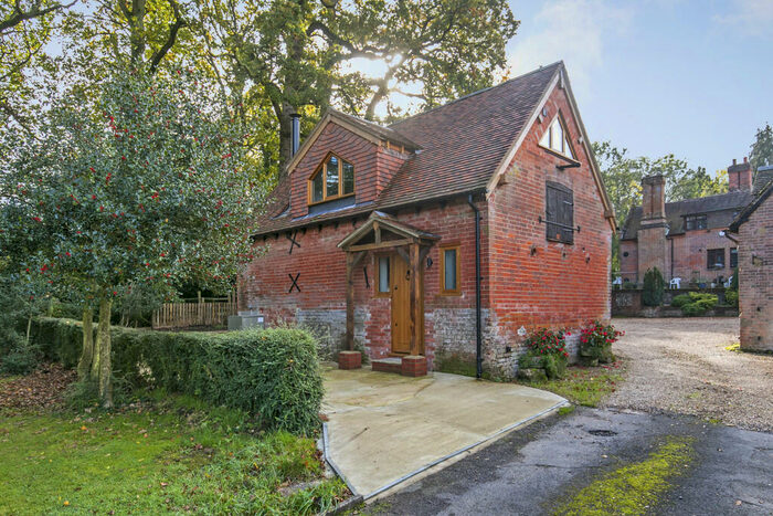 1 Bedroom Detached House To Rent In Lower Ratlake Farm, Winchester, SO21