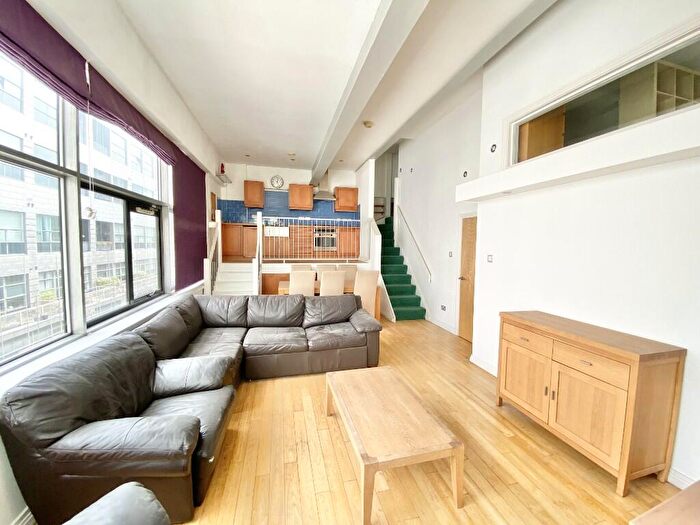 2 Bedroom Flat To Rent In Luna Street, Manchester, Greater Manchester, M4