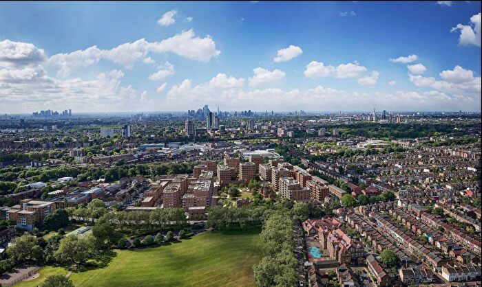 1 Bedroom Flat For Sale In North Gate Park, Harringay, London, N15