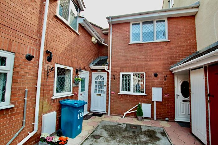 2 Bedroom Apartment To Rent In Rosewood Court, Tamworth, B77