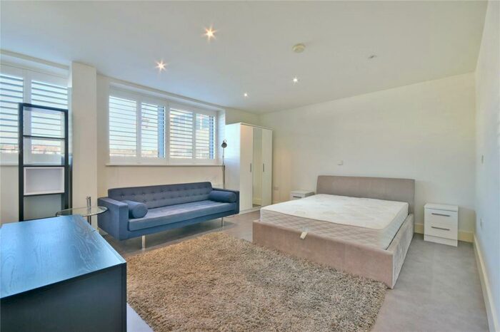 Studio To Rent In Blackburn Road, West Hampstead, NW6
