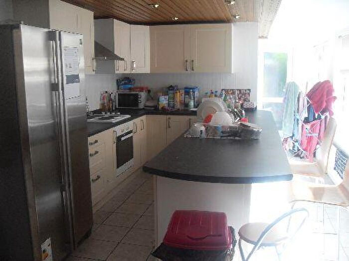 4 Bedroom House To Rent In Tiverton Road, Selly Oak, Birmingham, West Midlands, B29