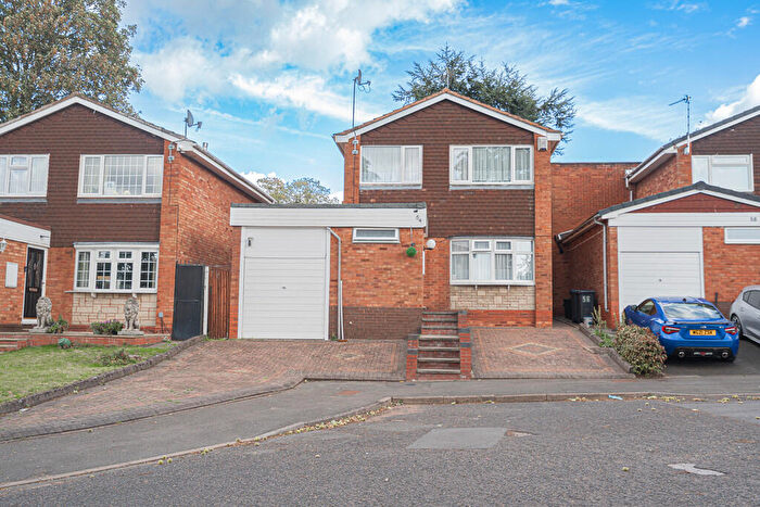 3 Bedroom Detached House For Sale In Elmbank Grove, Handsworth Wood, B20