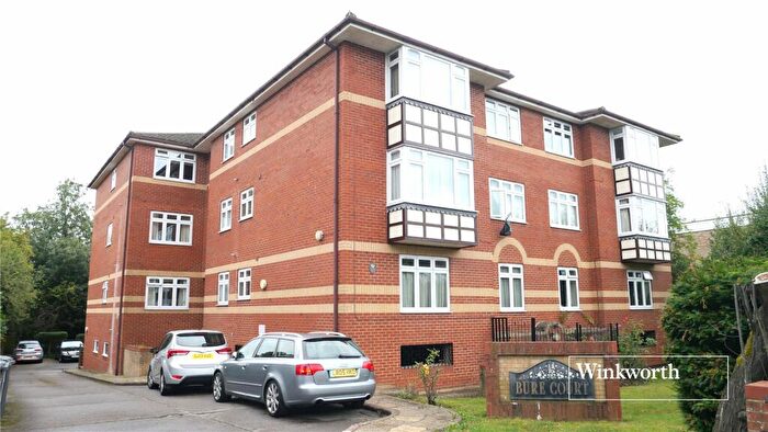 2 Bedroom Apartment To Rent In Somerset Road, New Barnet, EN5