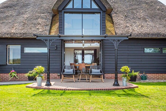 4 Bedroom Barn Conversion For Sale In Gushmere, Selling, ME13