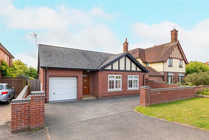 3 Bedroom Detached Bungalow For Sale In Forest Road, Loughborough, LE11