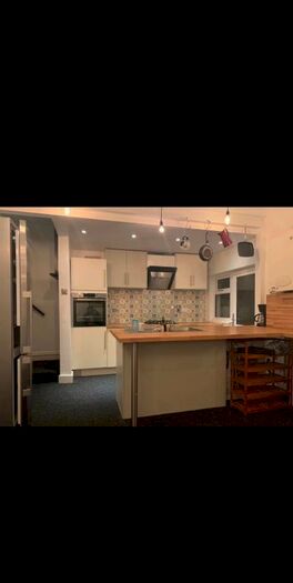 2 Bedroom Semi-Detached House To Rent In Stokes Street, Manchester, M11