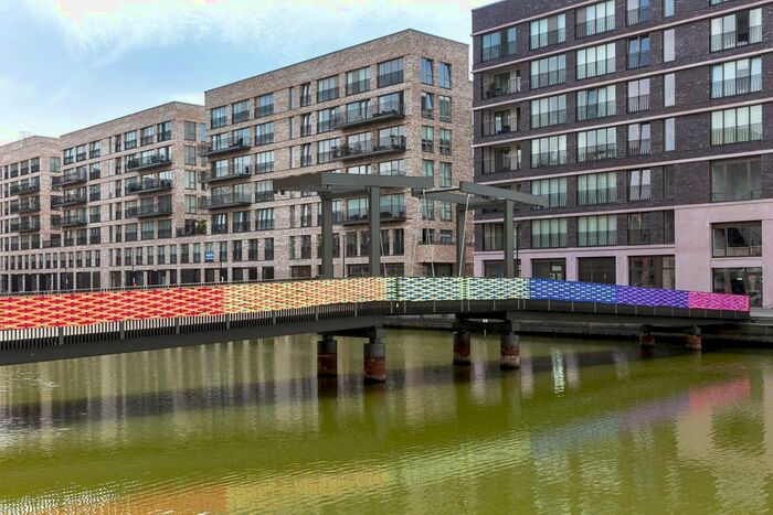 3 Bedroom Flat To Rent In Wallis Walk, London E16