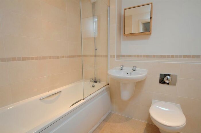 3 Bedroom Flat To Rent In Marston Road, Oxford, OX4