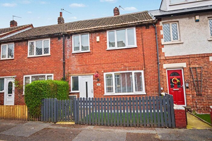 3 Bedroom Terraced House For Sale In Clifton Place, Wakefield, West Yorkshire, WF1