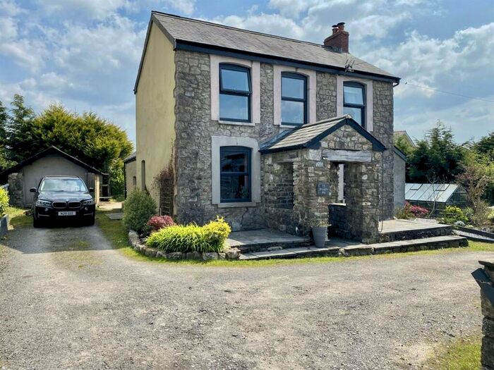 3 Bedroom Detached House For Sale In Rhosfa Road, Upper Brynamman, Ammanford, SA18