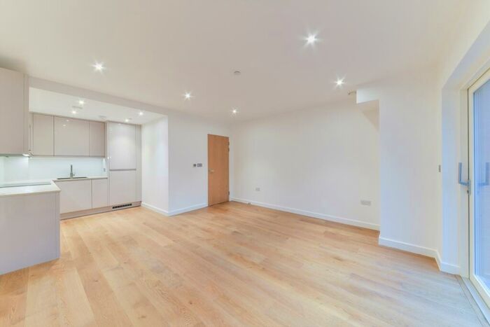 1 Bedroom Flat To Rent In Colindale Gardens, Thonrey Close, Colindale, London, NW9