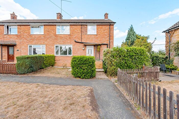 3 Bedroom Semi Detached House For Sale In The Owell, Pakenham, IP31