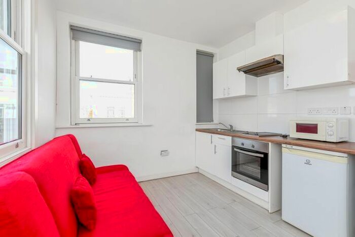 Studio To Rent In Warwick Road, Earls Court, SW5