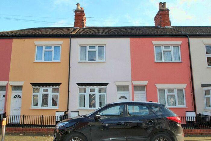 3 Bedroom Terraced House To Rent In Guildford Street, Grimsby, DN32