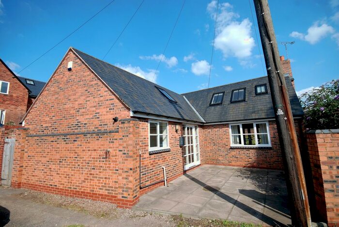 3 Bedroom Bungalow To Rent In Station Approach, Leamington Spa, CV31