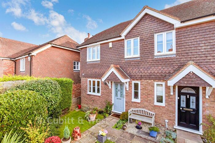 4 Bedroom Semi-Detached House For Sale In Larkfield, Ewhurst, Cranleigh, Surrey, GU6