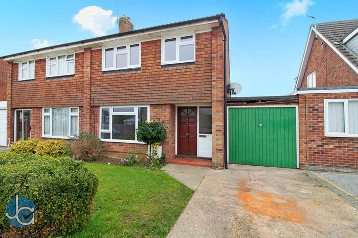 3 Bedroom Semi-Detached House To Rent In Winston Avenue, Tiptree, Colchester, CO5