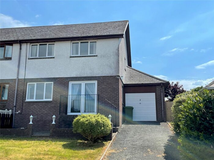 3 Bedroom Semi-Detached House For Sale In Y Ddol Fach, Penrhyncoch, Aberystwyth, Ceredigion, SY23