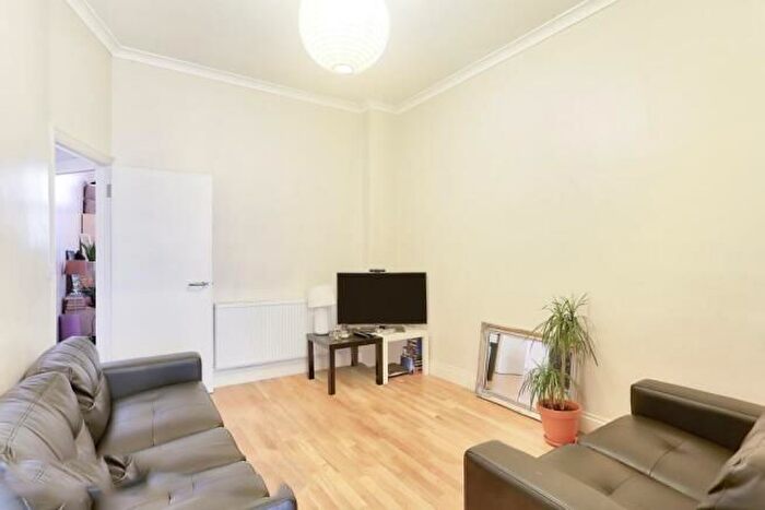 4 Bedroom Terraced House To Rent In Mitcham Road, Tooting, SW17