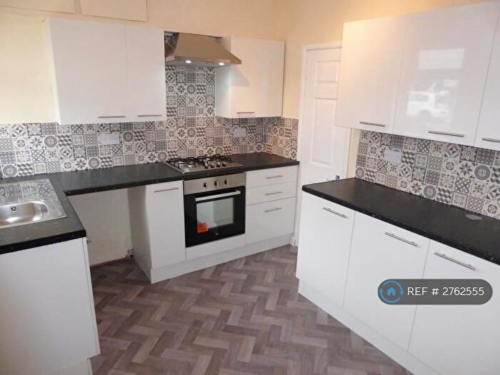 4 Bedroom Terraced House To Rent In Nowell Avenue, Leeds, LS9