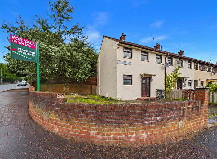 3 Bedroom End Of Terrace House For Sale In Ballymurphy Road, Belfast, BT12