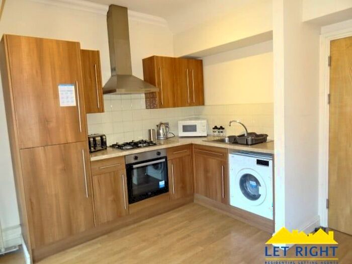 2 Bedroom Flat To Rent In Broadway, Treforest, Pontypridd, CF37