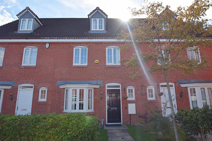 4 Bedroom Town House To Rent In Chervil Close, Newcastle, ST5