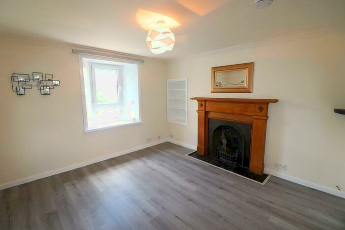 2 Bedroom Flat To Rent In Bankhead Road, Flat A (first Floor), AB21