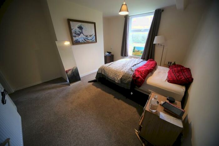 1 Bedroom Flat To Rent In Montpelier Terrace, Woodhouse, Leeds, LS6