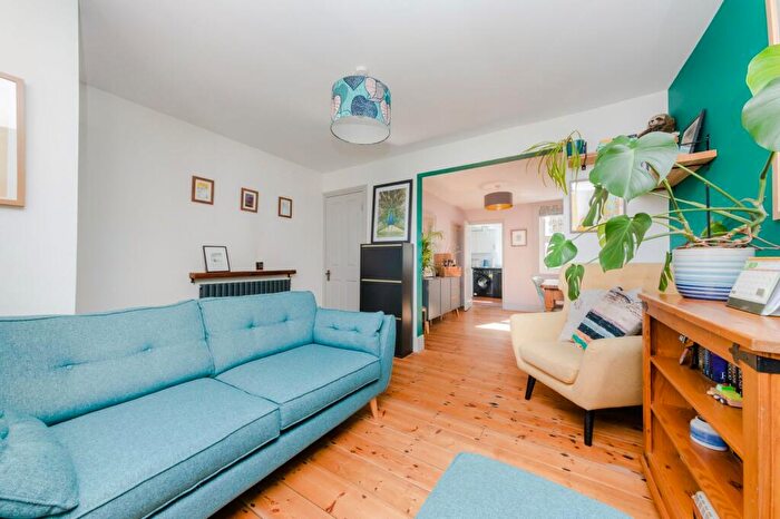 3 Bedroom Terraced House For Sale In De Montfort Road, Lewes, BN7