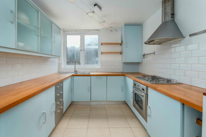 1 Bedroom Apartment To Rent In Aubert Park, London, N5