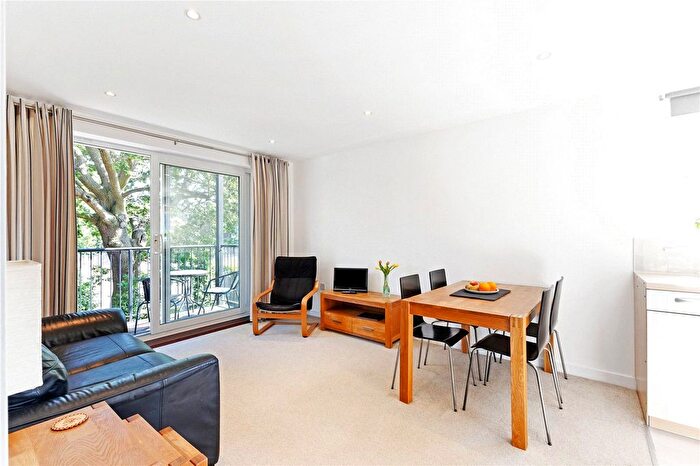 2 Bedroom Flat To Rent In West Hill, Putney, London, SW15