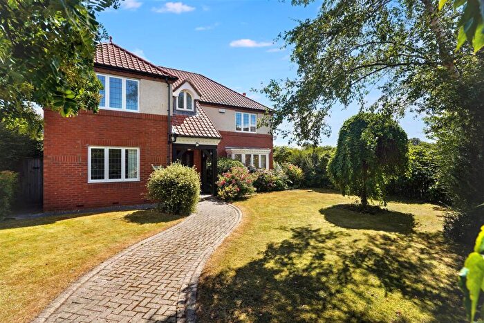 4 Bedroom Detached House For Sale In Westbourne Grove, Darlington, DL3