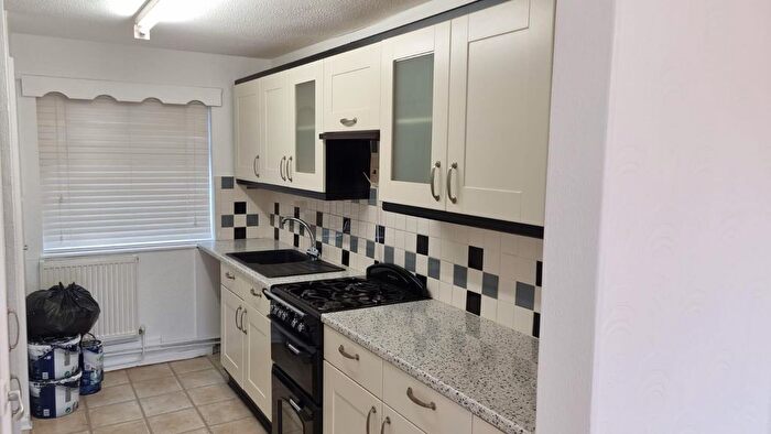 2 Bedroom End Of Terrace House To Rent In Larden Walk, Manchester, M8