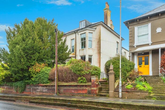 2 Bedroom Property To Rent In Rusthall, Canterbury, CT1