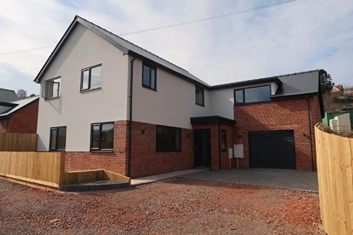 5 Bedroom Detached House For Sale In Celynen Close, Newbridge, NP11