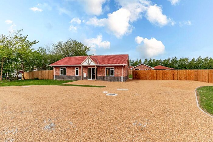 3 Bedroom Detached House To Rent In Spinney Side Close, Saham Toney, IP25