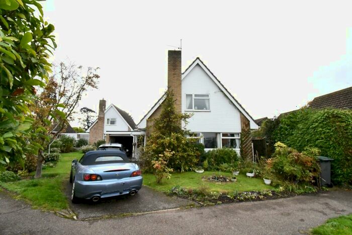 3 Bedroom Detached House For Sale In Rectory Close, Carlton, Bedford, MK43