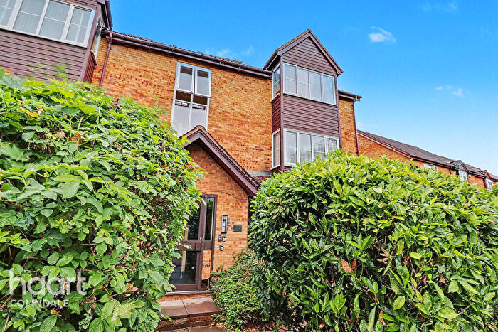 Studio For Sale In Beaumaris Green, Pendragon Walk, NW9