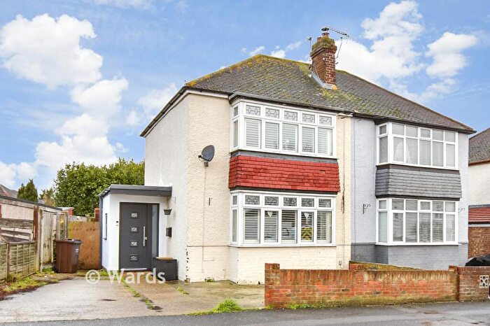 2 Bedroom Semi Detached House For Sale In Haig Avenue, Rochester, Kent, ME1