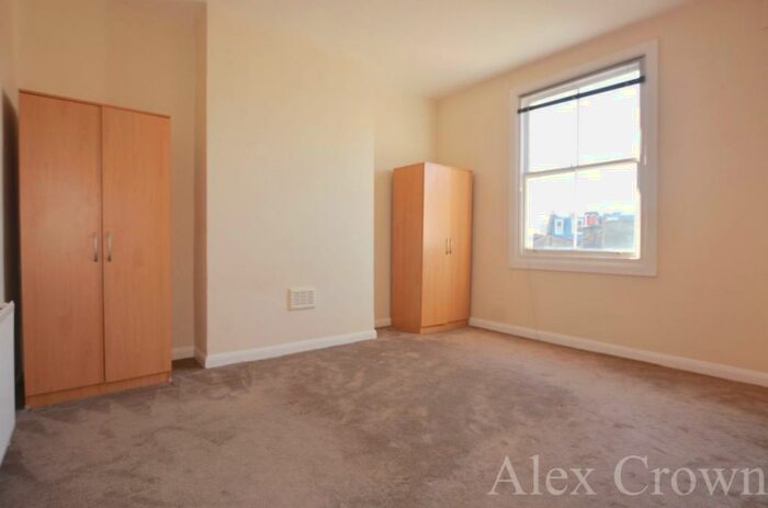 2 Bedroom Flat To Rent In Albion Road, Newington Green, N16