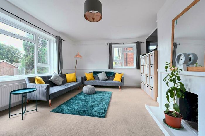 2 Bedroom Flat To Rent In Varndean Road, Brighton, BN1