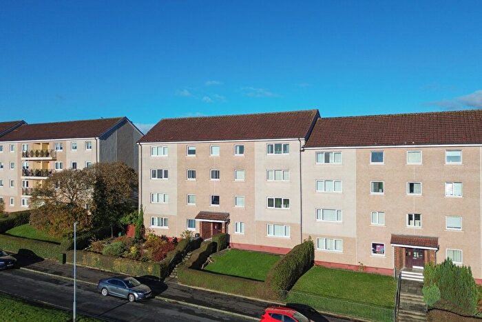 2 Bedroom Flat For Sale In Heathcot Avenue, Drumchapel, G15