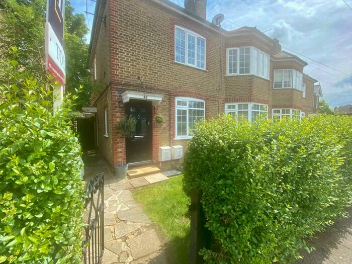2 Bedroom Maisonette To Rent In Westbury Road, Brentwood, CM14