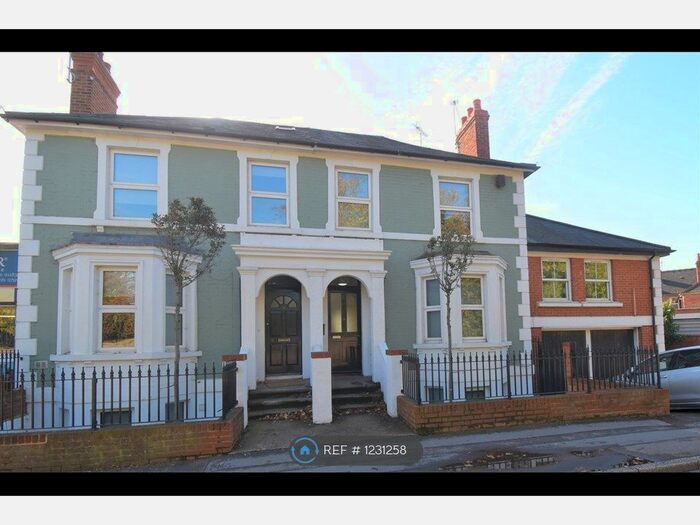 7 Bedroom Semi-Detached House To Rent In Wokingham Road, Reading, RG6