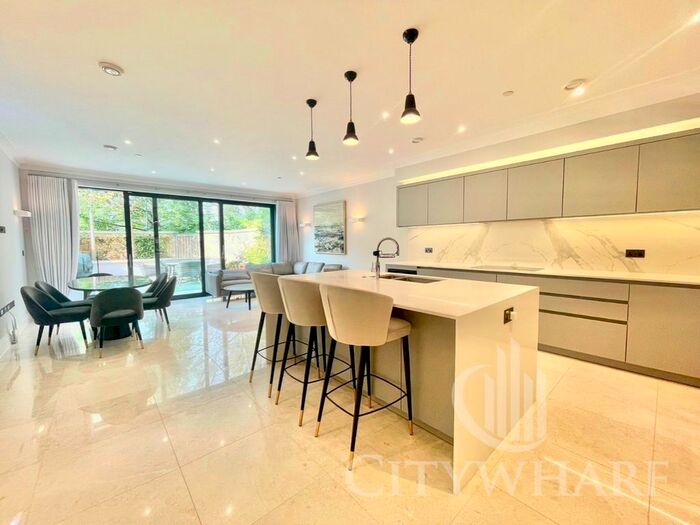 5 Bedroom Terraced House To Rent In Stevenage Road, London, SW6