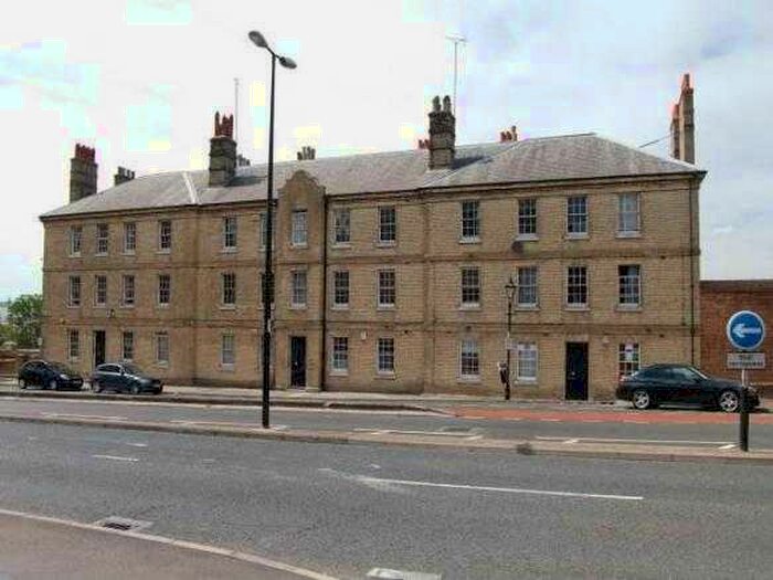 3 Bedroom Apartment To Rent In Admiralty Gate, Chatham, ME4